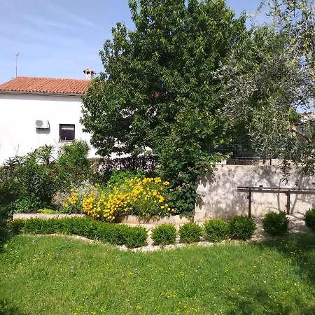 Apartament Apartman Leo