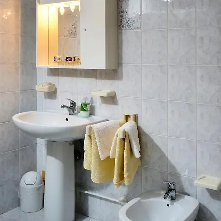 Apartman Leo * Musalez